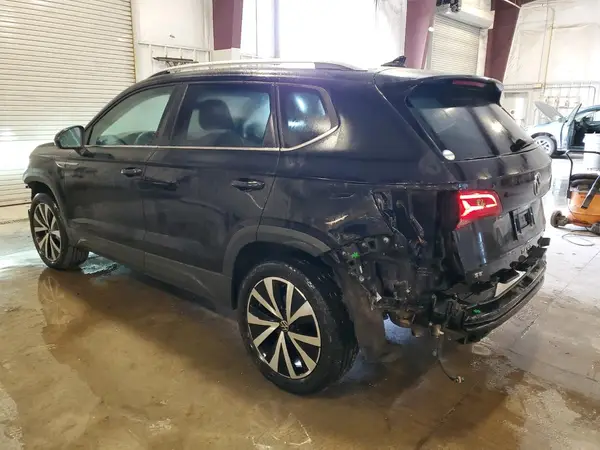 3VVYX7B21NM046464 2022 VOLKSWAGEN TAOS - Image 2