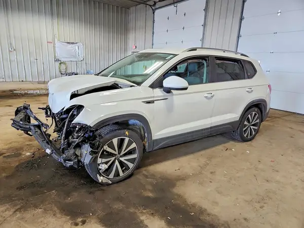 3VVYX7B23NM021114 2022 VOLKSWAGEN TAOS - Image 1