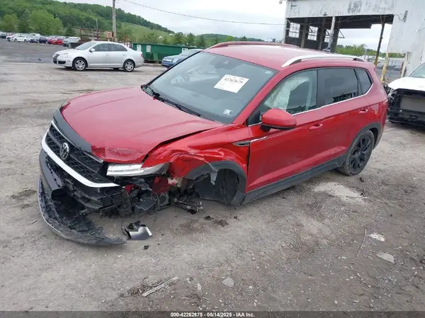 3VVYX7B23NM069731 2022 VOLKSWAGEN TAOS - Image 2