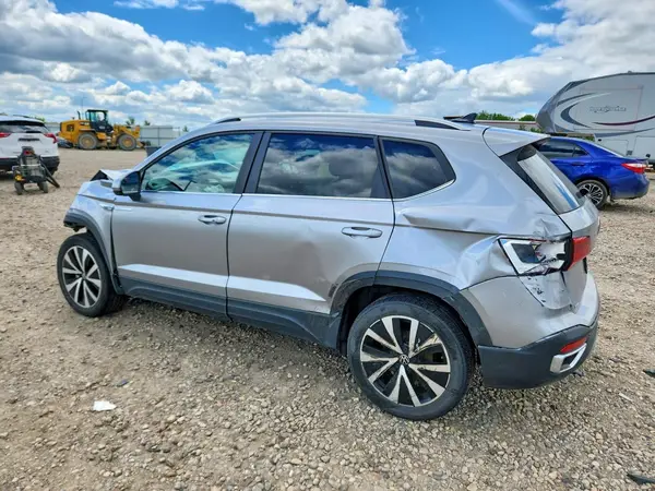 3VVYX7B23PM302431 2023 VOLKSWAGEN TAOS - Image 2