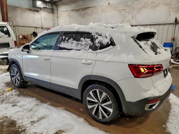 3VVYX7B24PM342355 2023 VOLKSWAGEN TAOS - Image 2