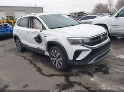 3VVYX7B26NM059100 2022 VOLKSWAGEN TAOS