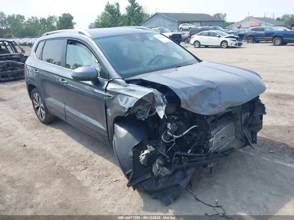 3VVYX7B26NM065107 2022 VOLKSWAGEN TAOS - Image 1