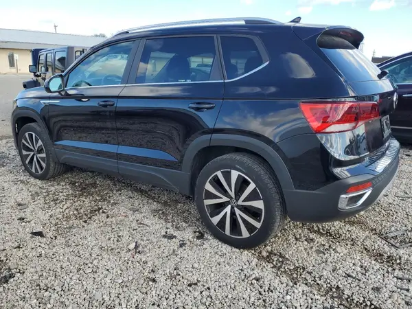 3VVYX7B28NM081115 2022 VOLKSWAGEN TAOS - Image 2