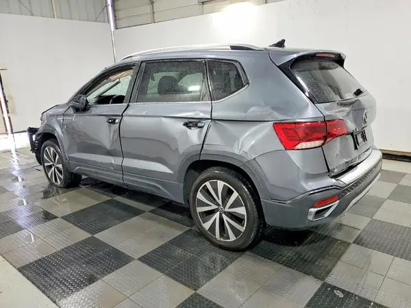 3VVYX7B29PM301025 2023 VOLKSWAGEN TAOS - Image 2
