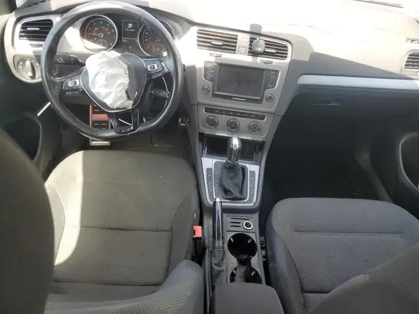 3VW017AU0HM504495 2017 VOLKSWAGEN GOLF - Image 8