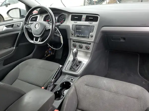 3VW017AU1HM540373 2017 VOLKSWAGEN GOLF - Image 8