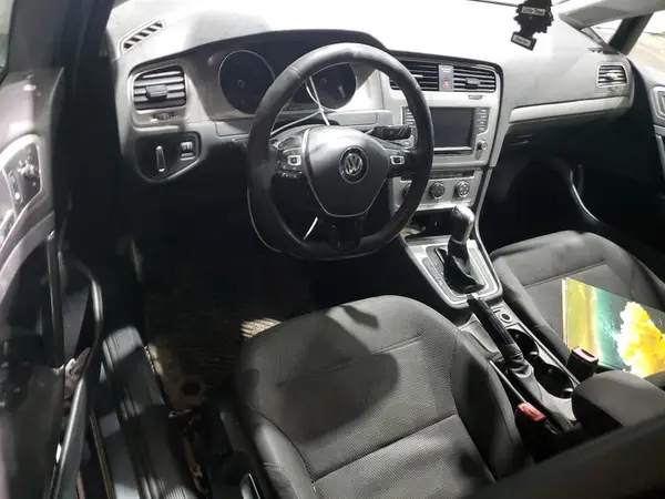 3VW017AU2HM507446 2017 VOLKSWAGEN GOLF - Image 8