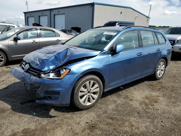 3VW017AU8HM540774 2017 VOLKSWAGEN GOLF - Image 1