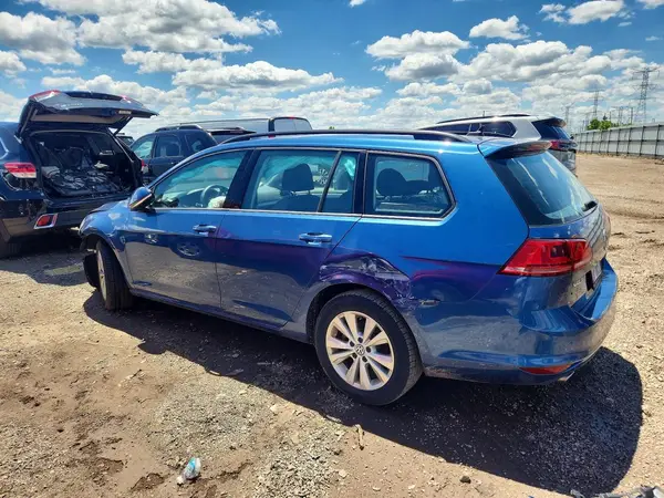 3VW017AUXHM534426 2017 VOLKSWAGEN GOLF - Image 2
