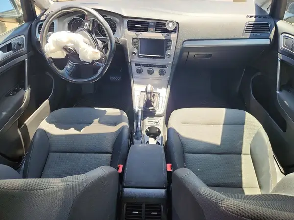 3VW017AUXHM534426 2017 VOLKSWAGEN GOLF - Image 8