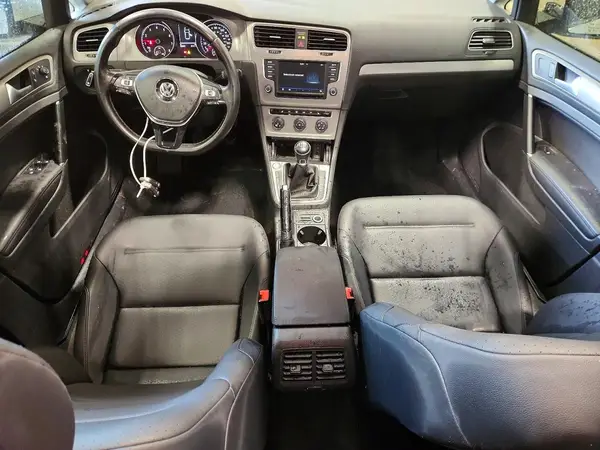 3VW117AU0HM061429 2017 VOLKSWAGEN GOLF - Image 8