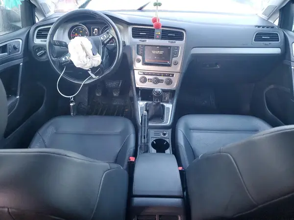 3VW117AU1GM040989 2016 VOLKSWAGEN GOLF - Image 8