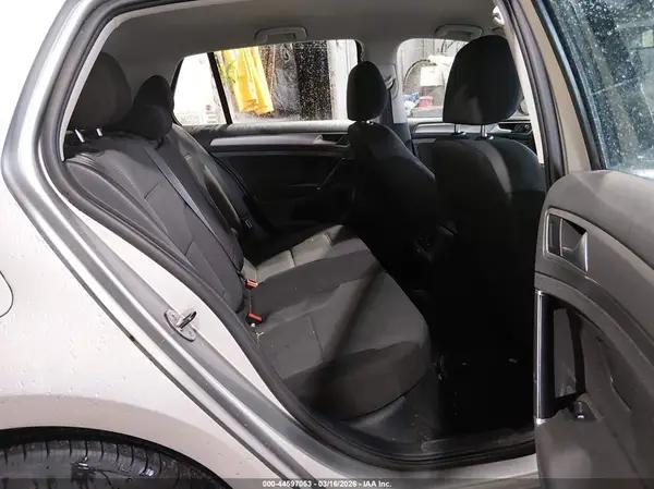 3VW117AU1HM006133 2017 VOLKSWAGEN GOLF - Image 8