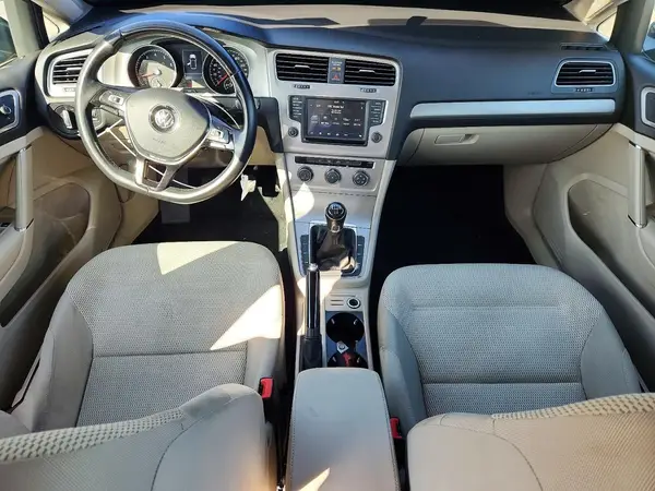 3VW117AU1HM032876 2017 VOLKSWAGEN GOLF - Image 8