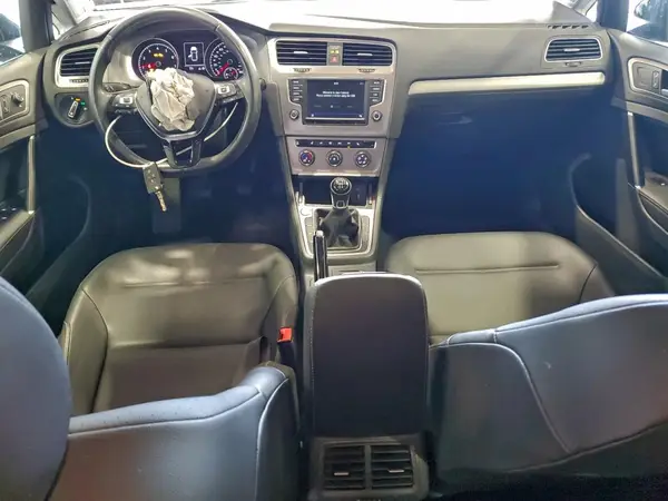 3VW117AU2HM025015 2017 VOLKSWAGEN GOLF - Image 8
