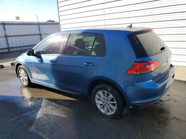 3VW117AU2HM033082 2017 VOLKSWAGEN GOLF - Image 2