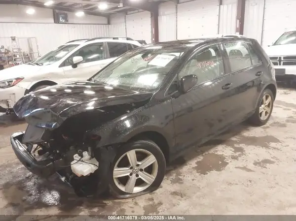 3VW117AU4HM070036 2017 VOLKSWAGEN GOLF - Image 2