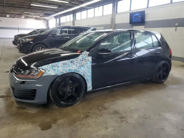 3VW117AU5HM070868 2017 VOLKSWAGEN GOLF - Image 1