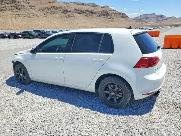 3VW117AU6GM039515 2016 VOLKSWAGEN GOLF - Image 2