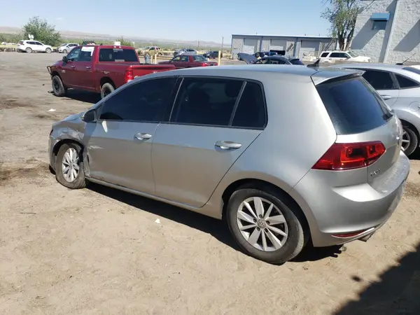 3VW117AU6GM064558 2016 VOLKSWAGEN GOLF - Image 2