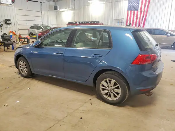 3VW117AU7HM067275 2017 VOLKSWAGEN GOLF - Image 2