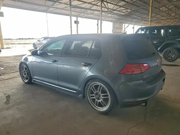 3VW117AUXHM043181 2017 VOLKSWAGEN GOLF - Image 2