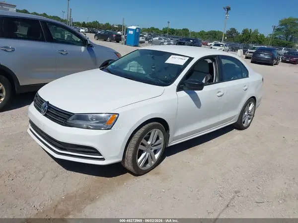 3VW167AJ0GM295124 2016 VOLKSWAGEN JETTA - Image 2