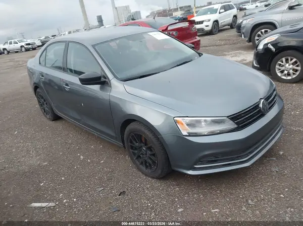3VW167AJ0GM304047 2016 VOLKSWAGEN JETTA - Image 1