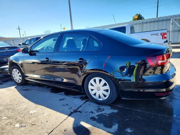 3VW167AJ0GM362806 2016 VOLKSWAGEN JETTA - Image 2