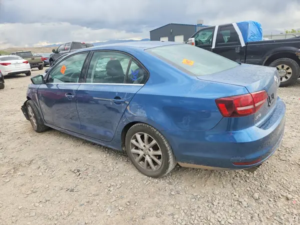 3VW167AJ0HM224443 2017 VOLKSWAGEN JETTA - Image 2