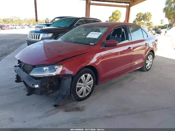 3VW167AJ0HM229884 2017 VOLKSWAGEN JETTA - Image 2