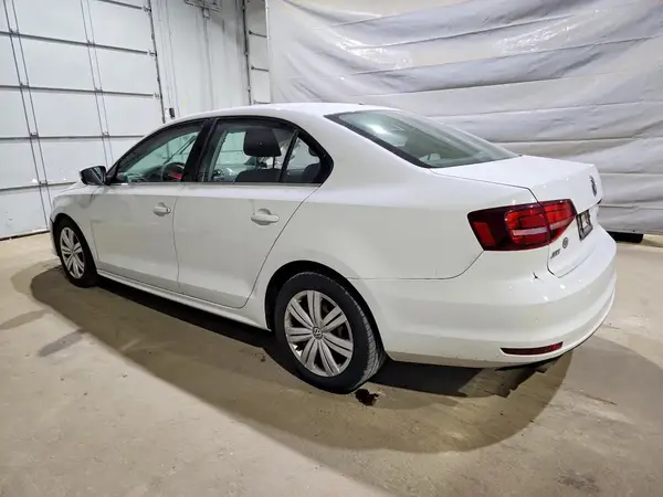 3VW167AJ0HM242392 2017 VOLKSWAGEN JETTA - Image 2