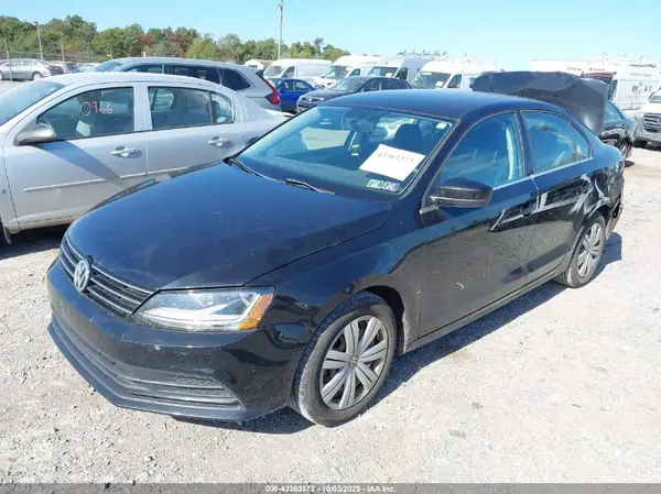 3VW167AJ0HM347708 2017 VOLKSWAGEN JETTA - Image 2