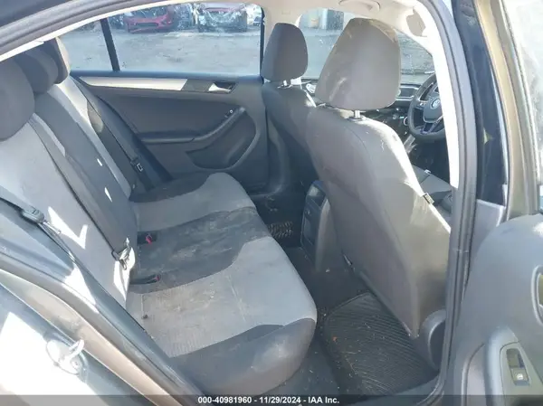 3VW167AJ0HM367876 2017 VOLKSWAGEN JETTA - Image 8