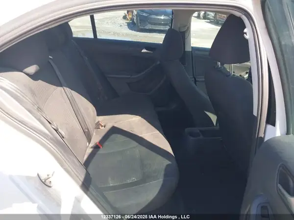 3VW167AJ0HM393247 2017 VOLKSWAGEN JETTA - Image 8