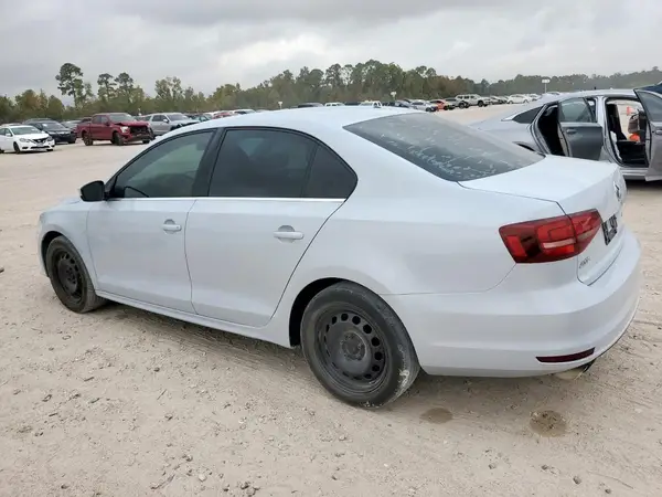 3VW167AJ0HM396147 2017 VOLKSWAGEN JETTA - Image 2