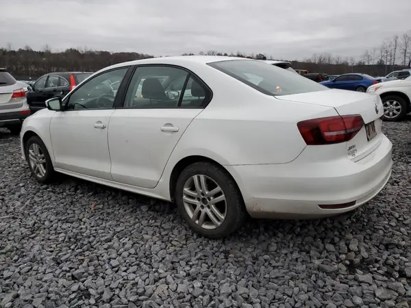 3VW167AJ0JM218597 2018 VOLKSWAGEN JETTA - Image 2