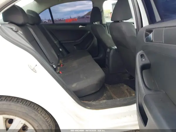 3VW167AJ1GM333945 2016 VOLKSWAGEN JETTA - Image 8