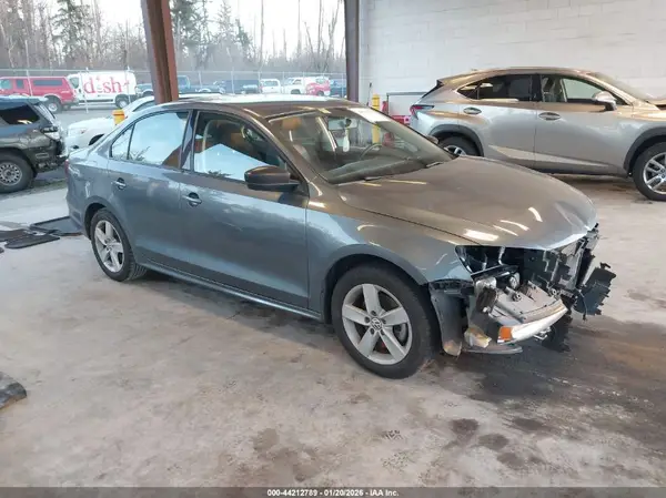 3VW167AJ1GM396690 2016 VOLKSWAGEN JETTA - Image 1
