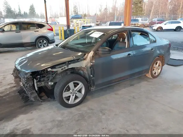 3VW167AJ1GM396690 2016 VOLKSWAGEN JETTA - Image 2