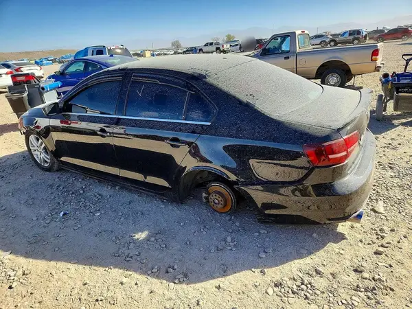 3VW167AJ1HM211264 2017 VOLKSWAGEN JETTA - Image 2