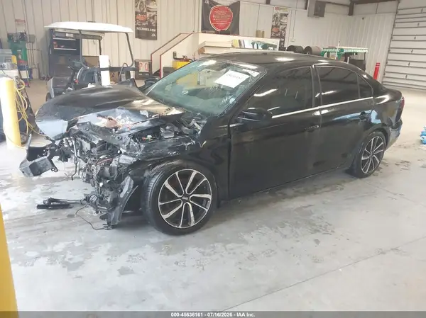 3VW167AJ1HM279502 2017 VOLKSWAGEN JETTA - Image 2
