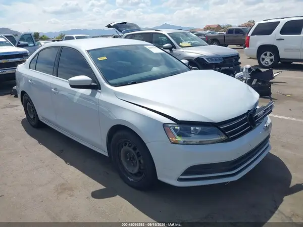 3VW167AJ1HM302373 2017 VOLKSWAGEN JETTA - Image 1