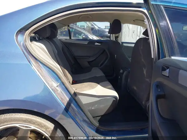 3VW167AJ1HM333333 2017 VOLKSWAGEN JETTA - Image 8
