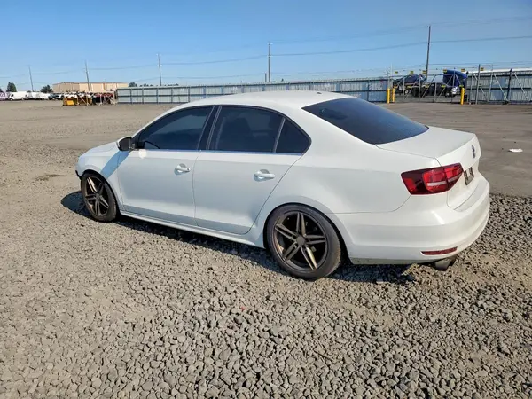 3VW167AJ1HM357728 2017 VOLKSWAGEN JETTA - Image 2