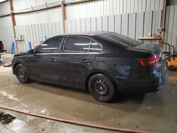 3VW167AJ1HM368275 2017 VOLKSWAGEN JETTA - Image 2