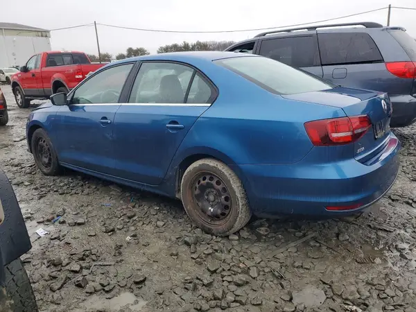 3VW167AJ1HM407477 2017 VOLKSWAGEN JETTA - Image 2