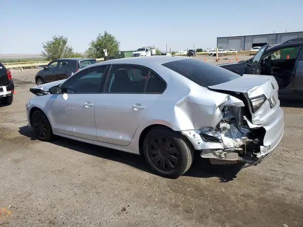 3VW167AJ2GM281001 2016 VOLKSWAGEN JETTA - Image 2