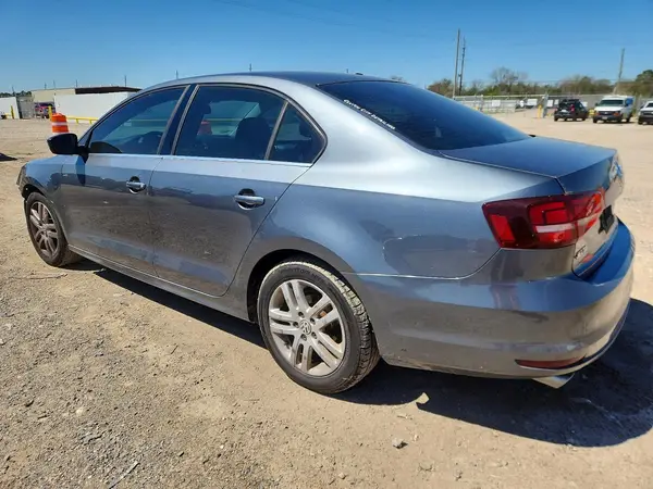3VW167AJ2HM201536 2017 VOLKSWAGEN JETTA - Image 2